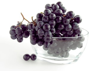 grapes in glass pot