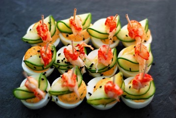 oeuf en canapé coiffé de vert