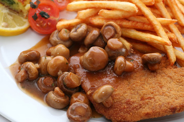 Jägerschnitzel