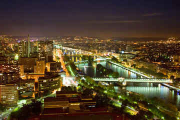 Fototapeta na wymiar Paris at night - view at the 