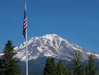 Mt. Shasta & Flag