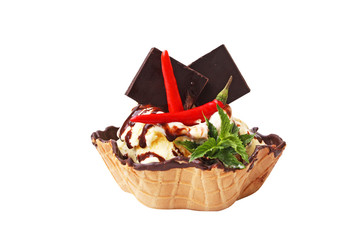 Eis mit Schokolade und Chili