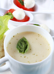 Cauliflower soup with fresh basil