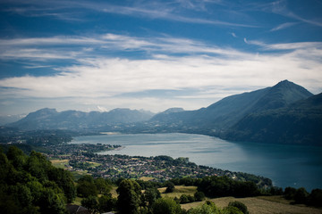 Fototapeta premium Vue sur le lac du bourget depuis Meyrieu (Savoie)