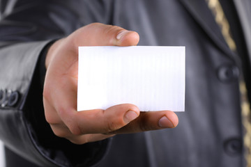 Buisnessmen with message on hand.