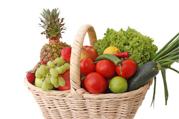 Obst und Gemüse in Korb
