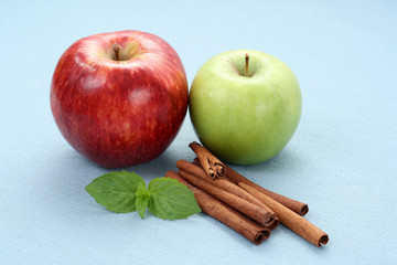 apples and cinnamon