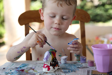 Enfant - peinture sur plâtre #3