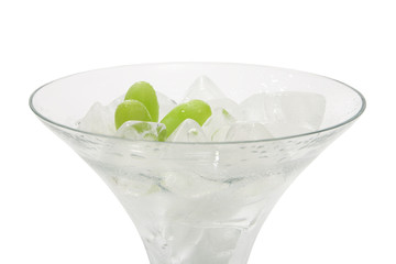 Grapes on ice in a glass