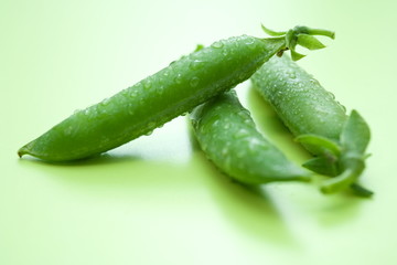 Washed green peas