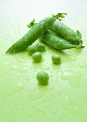 Washed green peas