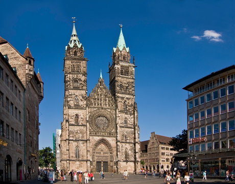 Bayer - N&uuml;rnberg - Lorenzkirche
