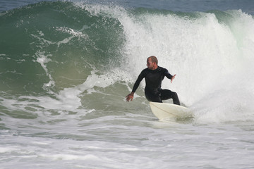 surfeur sur la vague