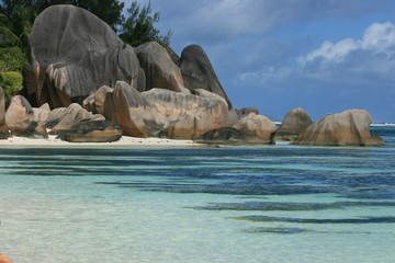 Fototapeta premium plus belle plage du monde aux Seychelles