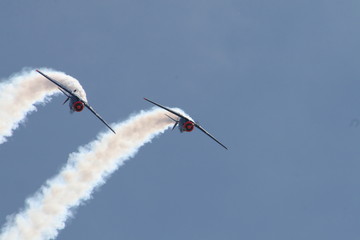 avions et fumée_02