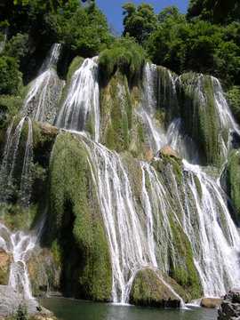 cascades