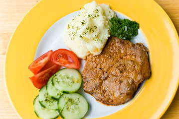 gebratener schnitzel-mariniert