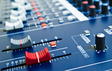 audio mixer faders