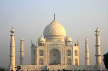 Fototapeta premium taj mahal,marbre et pierres précieuses