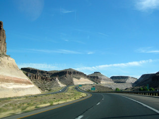 Routes dans les canyon de l'ouest américain