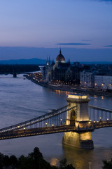 Fototapeta na wymiar Budapest at nightfall