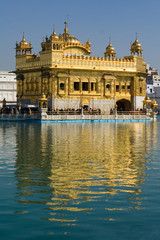 Fototapeta na wymiar Golden Temple in Amritsar, India