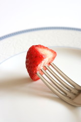 manger une fraise
