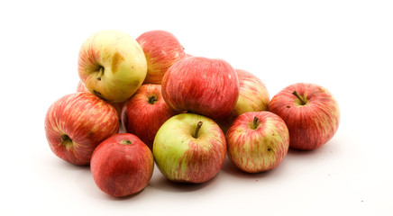red apples