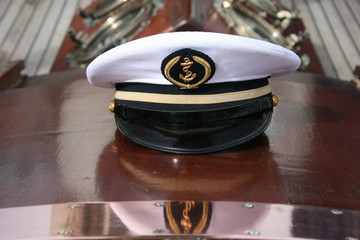 casquette,capitaine,voilier,voile,bateau,commandant
