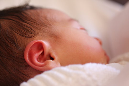 petite oreille de b&eacute;b&eacute;