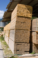 Sylviculture et scierie - stock de bois