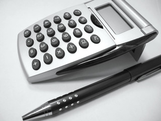 Taschenrechner Rechner mit Kugelschreiber