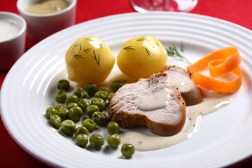 Roasted turkey fillet with vegetables