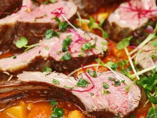 Lammkoteletts in Kürbis Ratatouille, Hauptspeise Buffet
