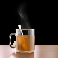 tazza di tea caldo