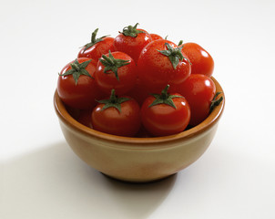 fresh cherry tomatoes