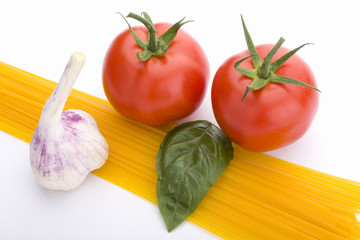 spaghetti, tomato, basil and garlic