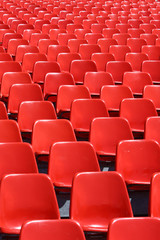place siège tribune stade spectateur libre baquet rouge dossier
