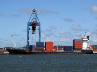 Cargo shipping industry