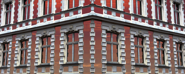 transparente eckhausfassade