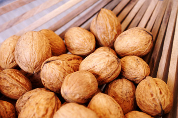 Walnüsse in der Schale