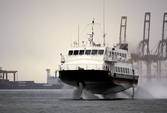 Tragfl&auml;chenboot in Busan