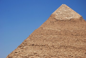 Fototapeta na wymiar lewej stronie wielkiej piramidy