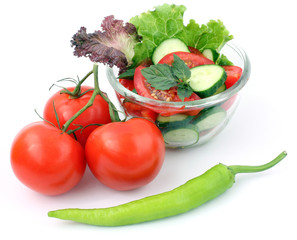 salad, tomatos and pepper