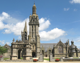 Fototapeta na wymiar Eglise en Bretagne