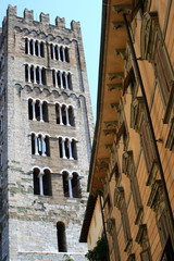 Campanile Tour San Romano église San Frediano Lucca