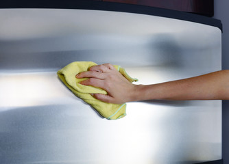 Polishing stainless steel