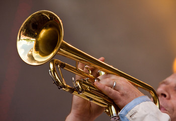 Obraz na płótnie Canvas trompette jazz cuivre instrument concert musicien musique