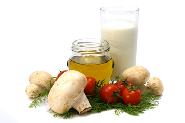 olive oil, cherry tomato, and mushrooms with milk