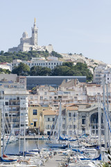 Fototapeta na wymiar vieux port de Marseille